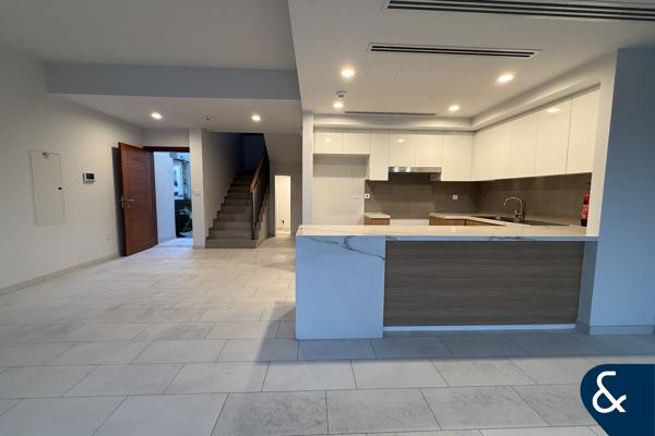 3 Bed + maid | Modern Finish | Single row